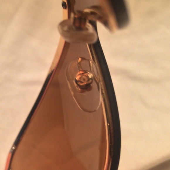 CHANEL SUNGLASSES - Picture 6 of 8